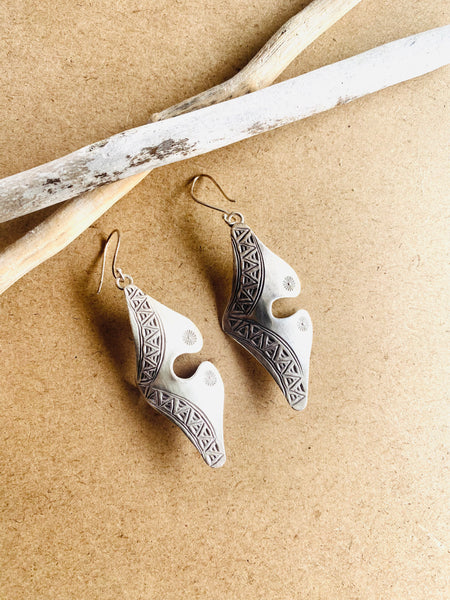 manta ray dreaming earrings